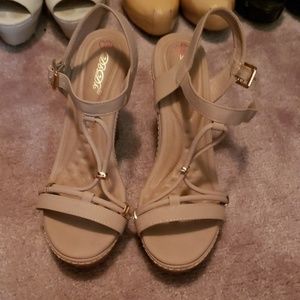 Tan wedge scandals
